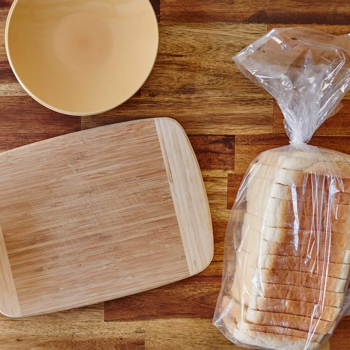 Morepack Plastic Bread Bags with Twist Ties 18x4x8 Inch (100 Pcs, Clear) | Gusseted for Large Loaves - view 5