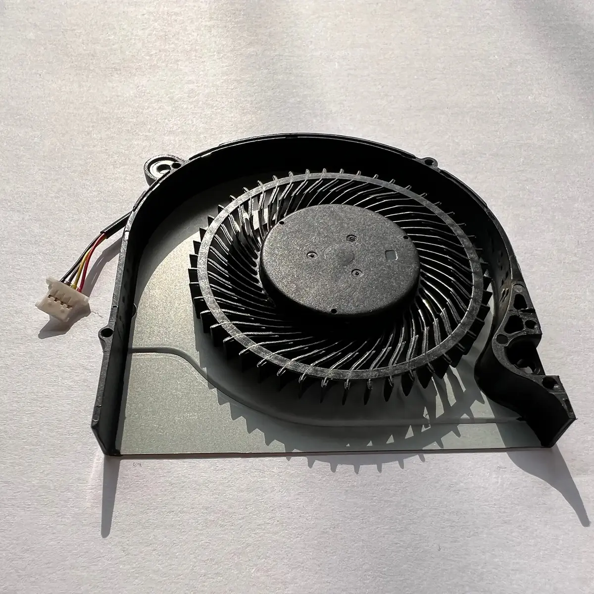 SYW·pcparts CPU Cooling Fan for Acer Predator Helios 300 | 4-Pin 5V Air Fan Replacement (70-120c) - view 4