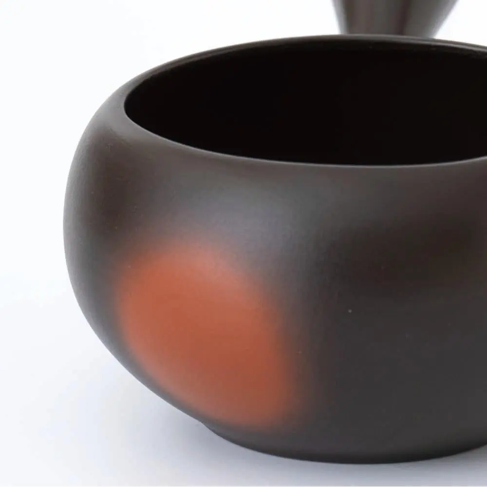 きみくら Matcha bowl with spout and handle/Yuzamashi water cooler for green tea | Japanese Tea KIMIKURA (Black) - view 3