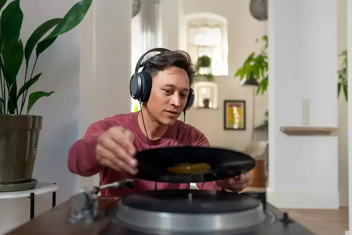 Philips Fidelio X3 Over Ear Headphones | Open-Back Studio Monitor, 50mm Diaphragms, Hi-Res Certified, Premium Leather, Wired - view 8