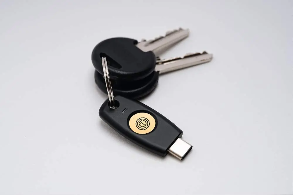 Trustkey T120 FIDO2 U2F Security Key USB-C Type, PIN+Touch Authentication | 2.9g Lightweight - view 2