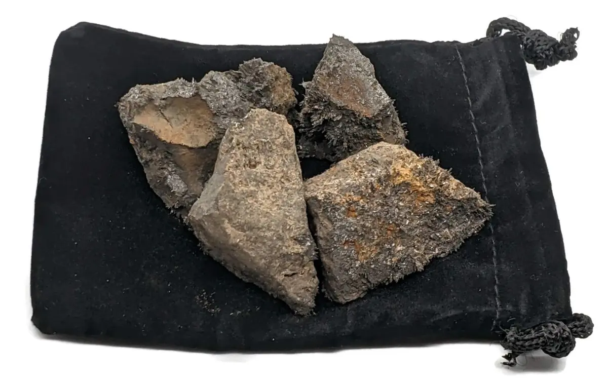 The Geode Mine Naturally Magnetic Lodestone 4 Pieces | High Magnetism from Utah, USA - view 4