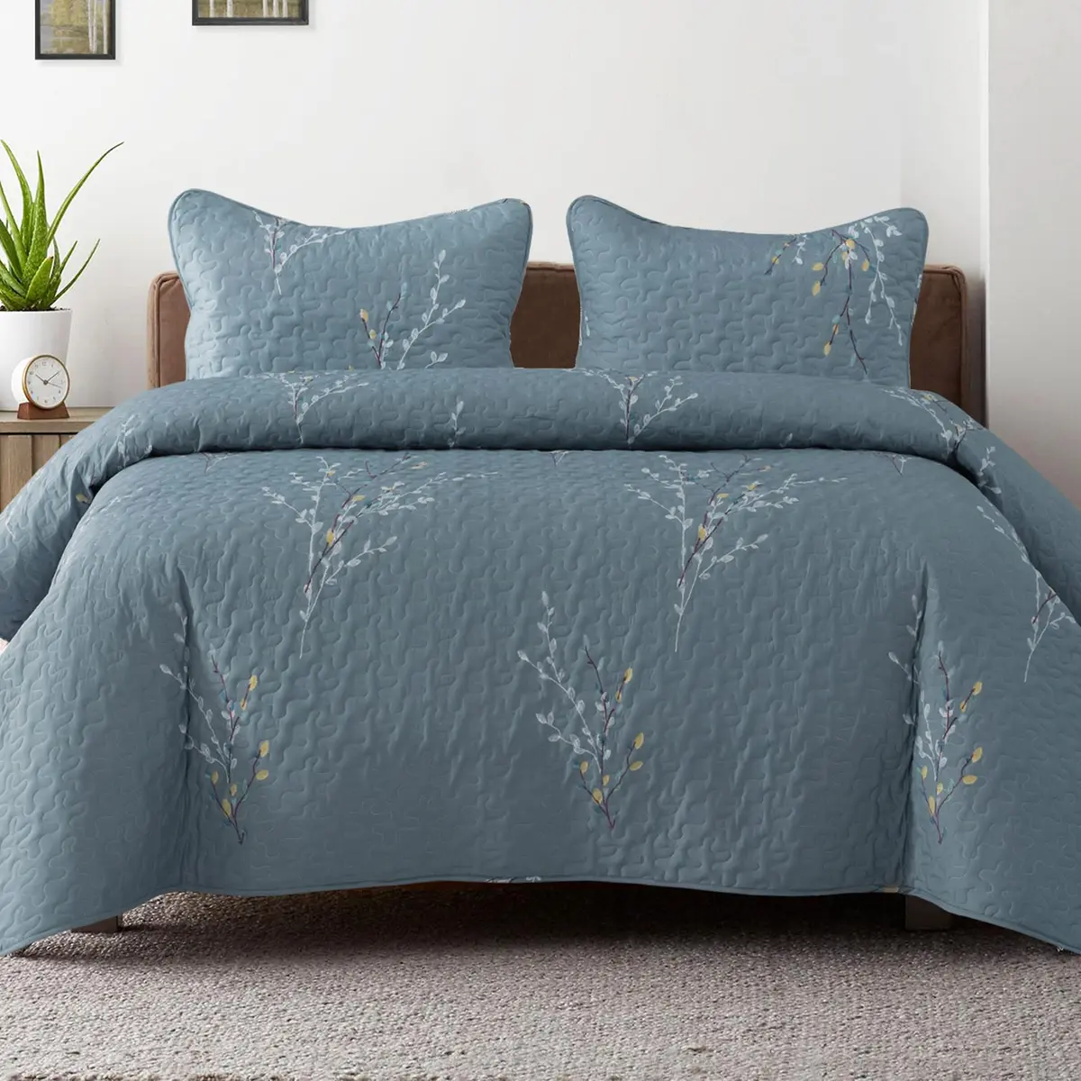 Exclusivo Mezcla Reversible Boho Quilts Queen Size Blue | All-Season Floral Microfiber Bedding - main product image