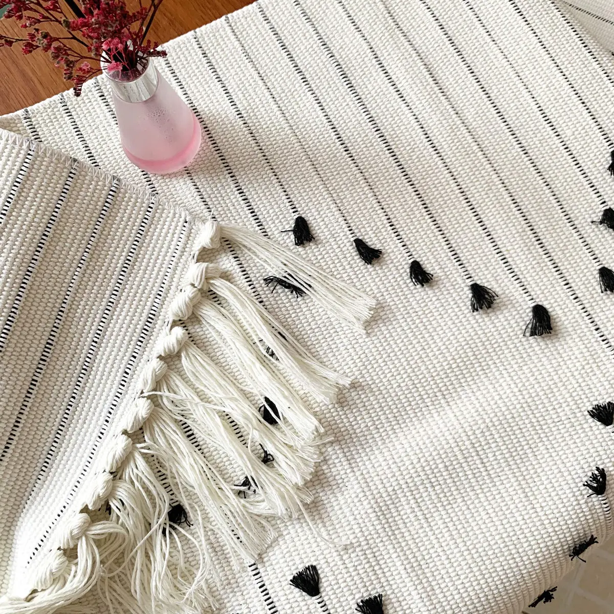 UKELER Hand Woven Rug, Boho 2'x3' | Washable Cotton Area Rug for Home (70-120 chars) - view 5