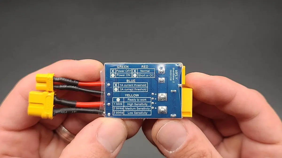VIFLY ShortSaver V2 Smart Smoke Stopper Electronic Fuse | Fast RC Protection, 1A/2A Threshold, XT60 & XT30 Connectors - view 5