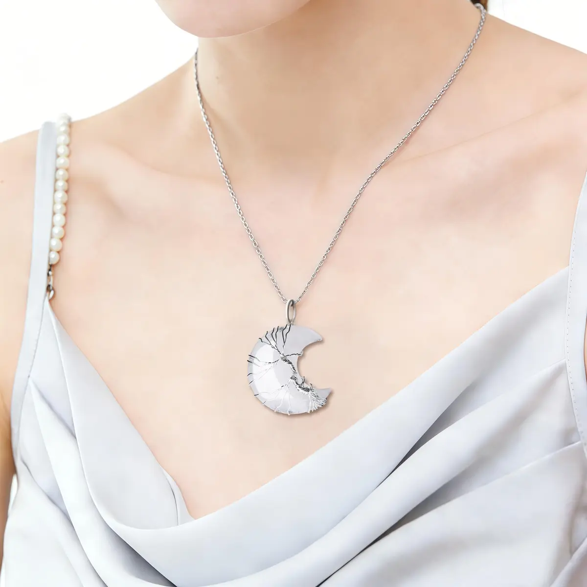 XIANNVXI Clear Quartz Necklace for Women Crescent Moon Pendant | Healing Crystal Jewelry, 60cm Chain - view 2