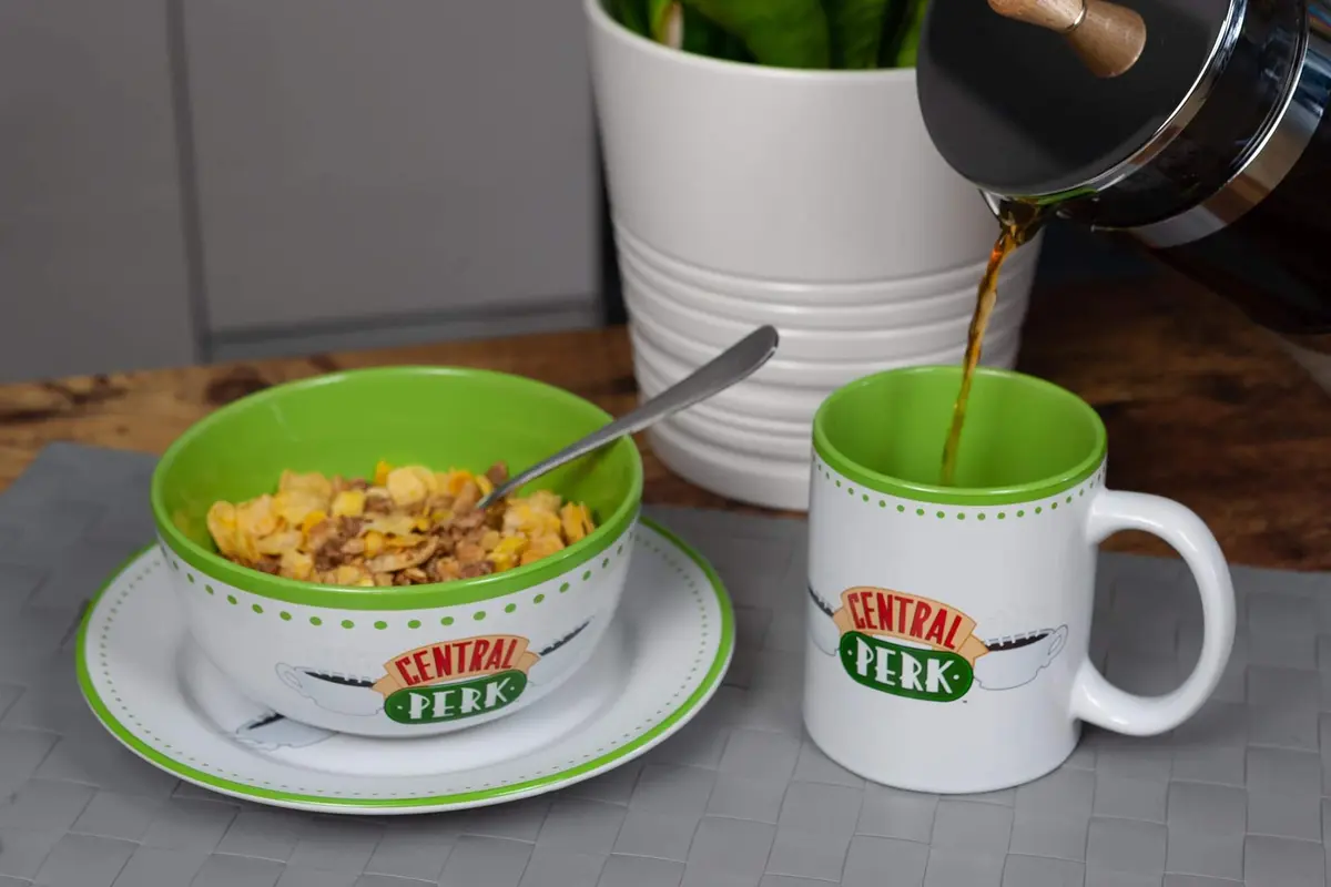 Ukonic Friends Central Perk Dinnerware Set | Official Ceramic Collection | 3-Piece - view 5
