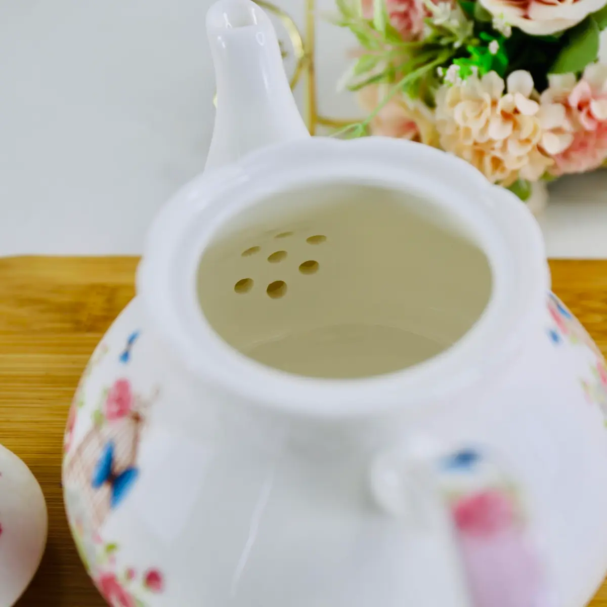 Eplze Pink Rose Ceramic Teapot 900ml (31oz) | Elegant European Style for Tea & Coffee - view 5