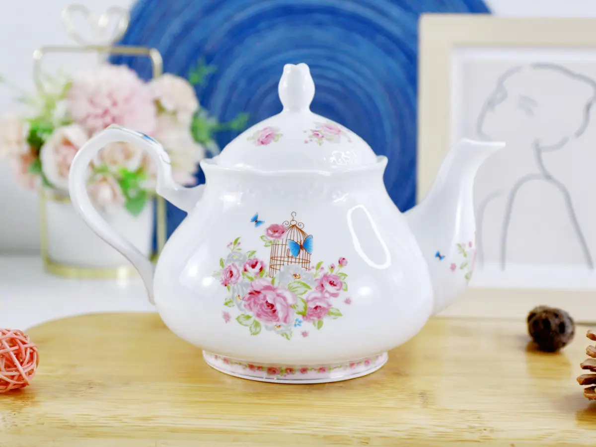 Eplze Pink Rose Ceramic Teapot 900ml (31oz) | Elegant European Style for Tea & Coffee - view 7