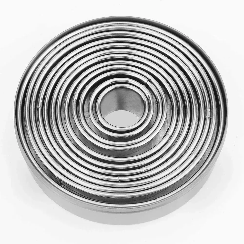 Bukuwa 12 Pcs Round Cookie Biscuit Cutter Set, Graduated Circle Cutters | Stainless Steel, 11.3cm (4.4") Max Diameter - view 2