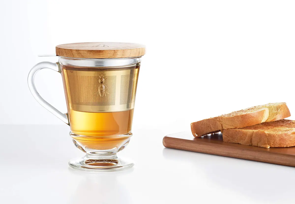 La Rochère Bee Tea Cup with Infuser & Lid 265ml (9.7 fl oz) | French Elegance for Loose Leaf Tea - view 4