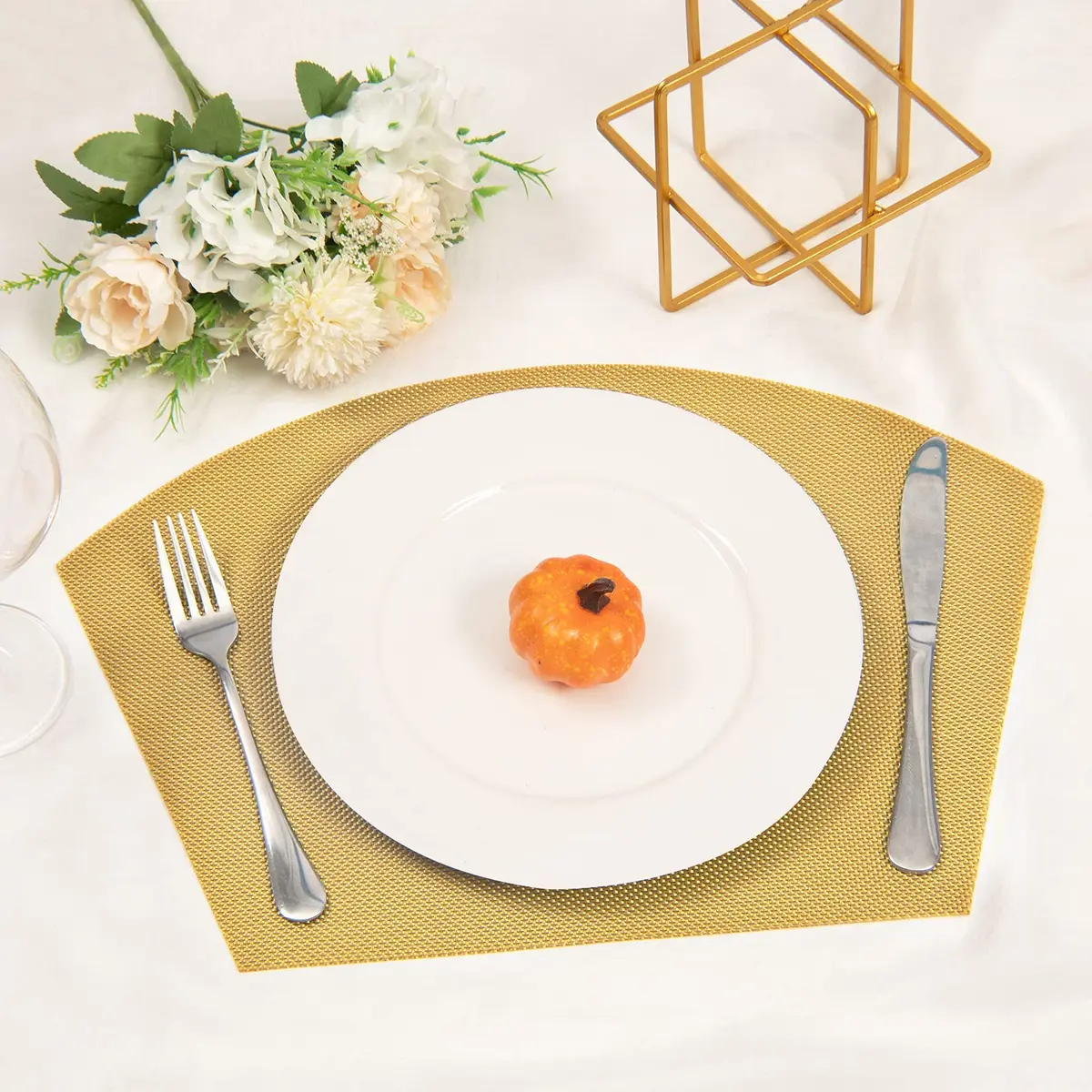 SHACOS Gold Wedge Placemats Set of 4 | 45.5 x 30 cm (17.7 x 11.8 inches) - view 8