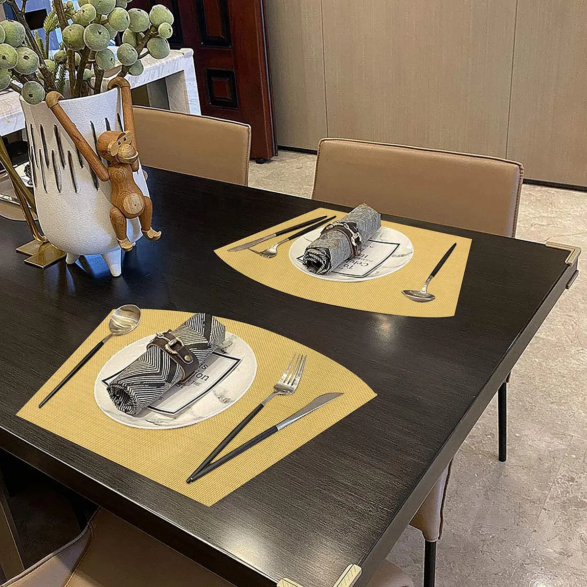 SHACOS Gold Wedge Placemats Set of 4 | 45.5 x 30 cm (17.7 x 11.8 inches) - view 9