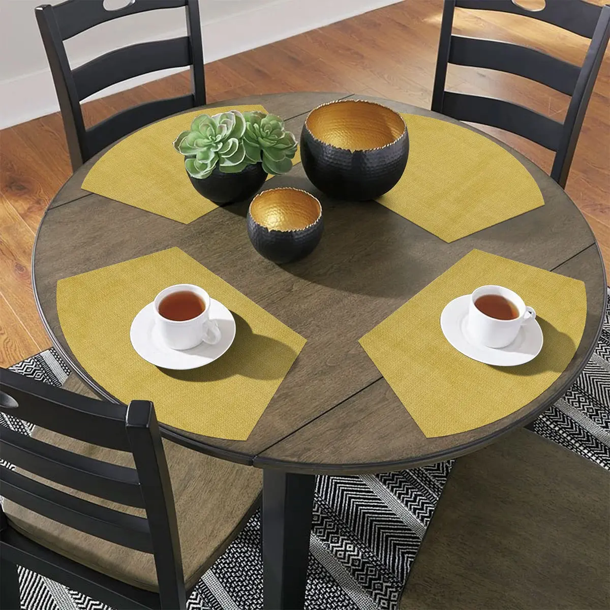 SHACOS Gold Wedge Placemats Set of 4 | 45.5 x 30 cm (17.7 x 11.8 inches) - view 2