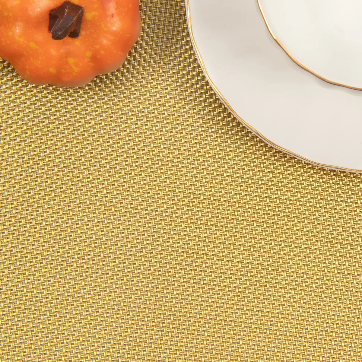 SHACOS Gold Wedge Placemats Set of 4 | 45.5 x 30 cm (17.7 x 11.8 inches) - view 4