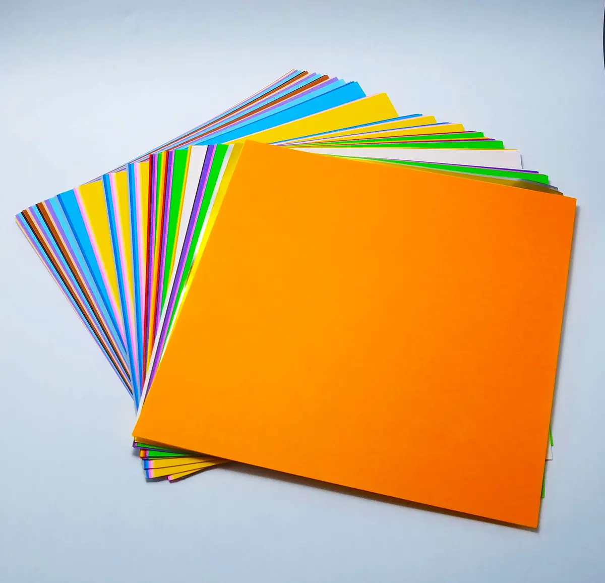 [Taro's Origami Studio] Standard 6 Inch One Sided 20 Colors 200 Sheets Square Easy Fold Premium Japanese Paper for Beginner (Gold and Silver Included) Made in Japan - view 4