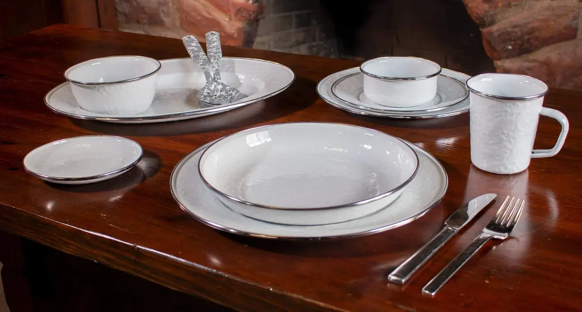 Golden Rabbit Enamelware Dinner Plates 10.5 inch (26.67 cm) Set of 4 | Handcrafted Porcelain Enamel on Carbon Steel - view 3