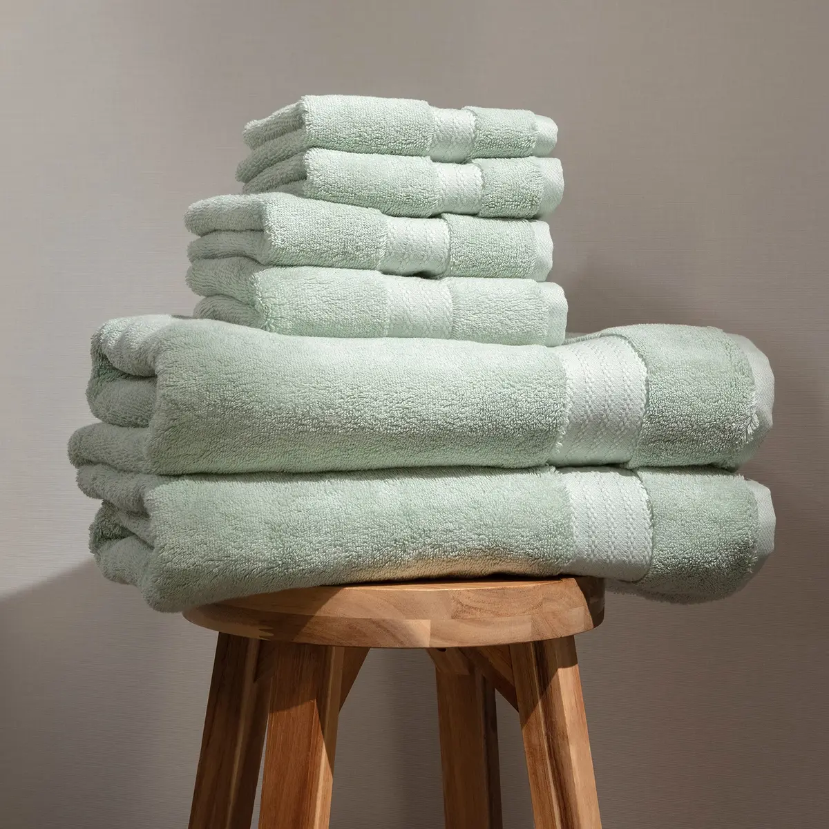 Fabdreams Organic Cotton Bath Towel Set of 6 | 700 GSM Plush & Absorbent for Spa & Home (Green) - main product image