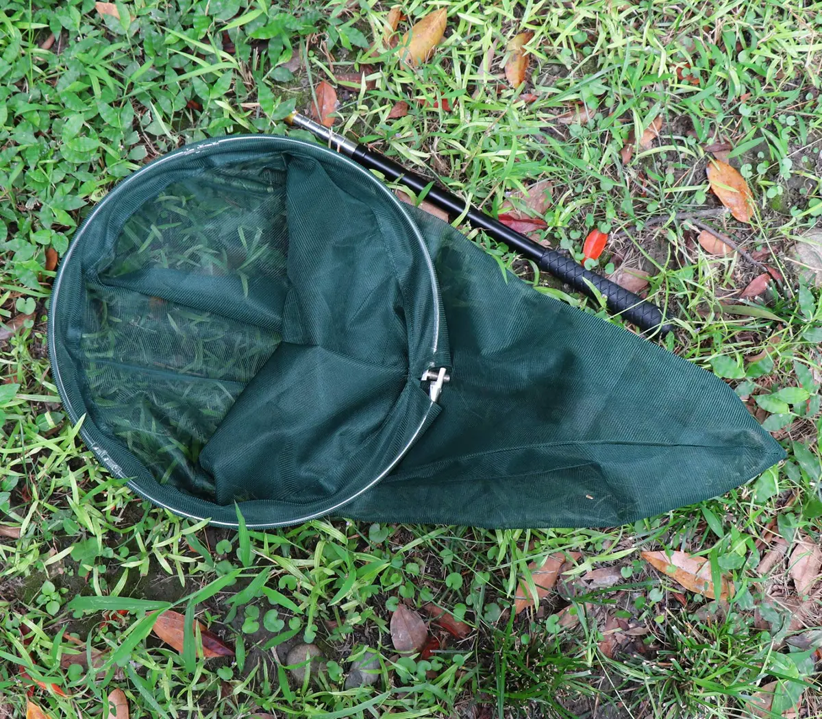 RESTCLOUD Professional Insect and Butterfly Net, 14" Ring, 59" Handle, Green | Extendable Bug Catching Tool - view 7