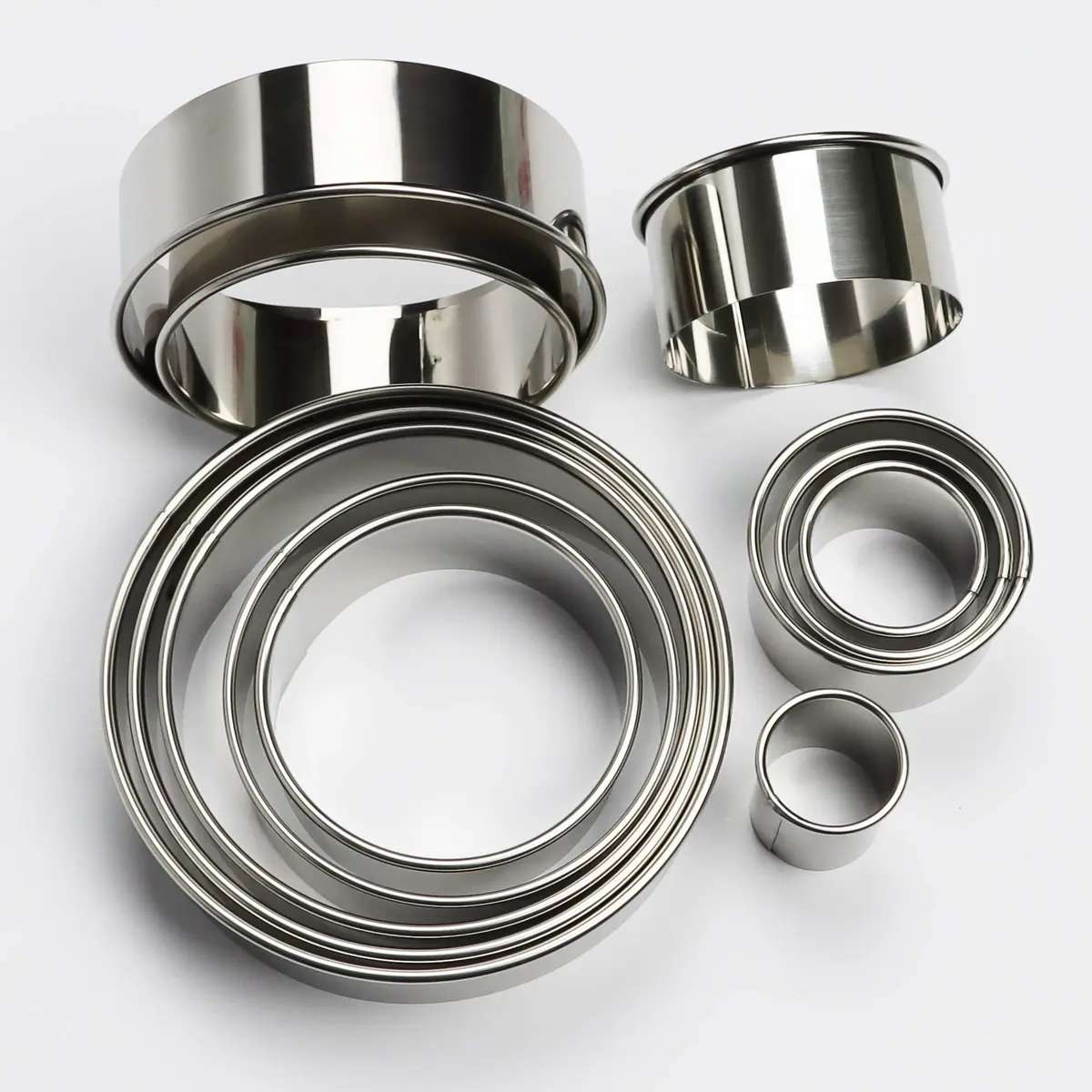 RIHAI Stainless Steel Round Cookie Cutter Set, 12 Pieces | Durable, Rust-Resistant Baking Tools - view 6