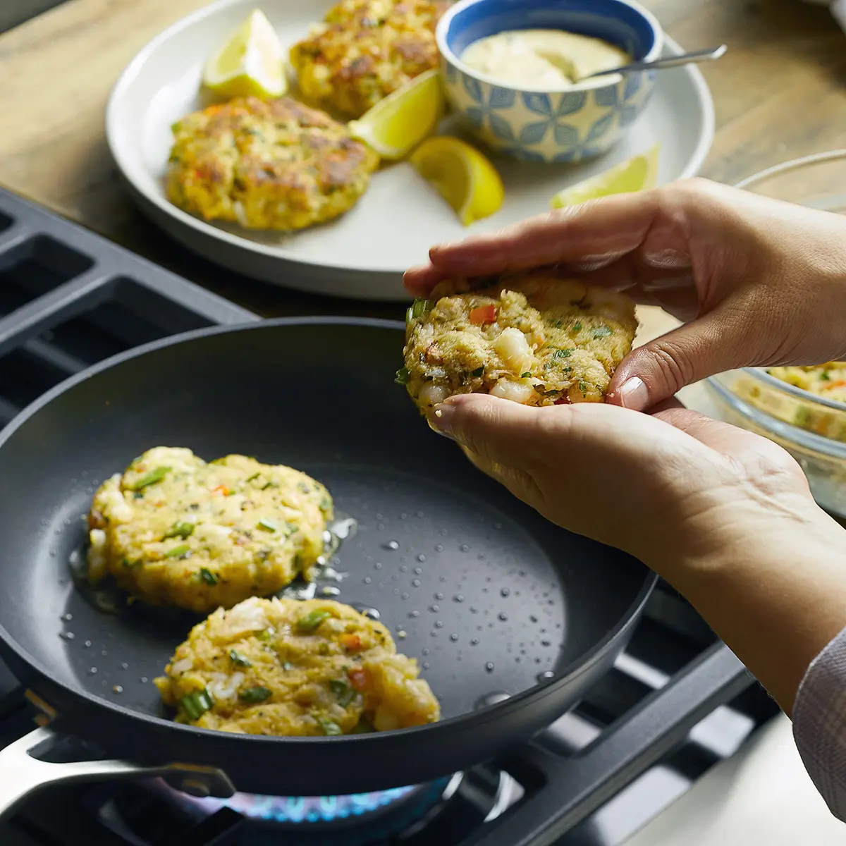 KitchenAid Hard-Anodized Induction Frying Pan with Lid, 10-Inch (25 cm) | Even Heat, Nonstick Cooking - view 6