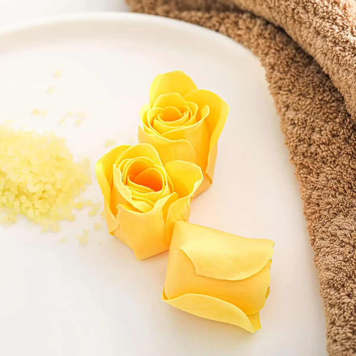 spa luxetique Spa Gift Baskets for Women, 8PCS Yellow | Brighten Skin & Relax - view 7