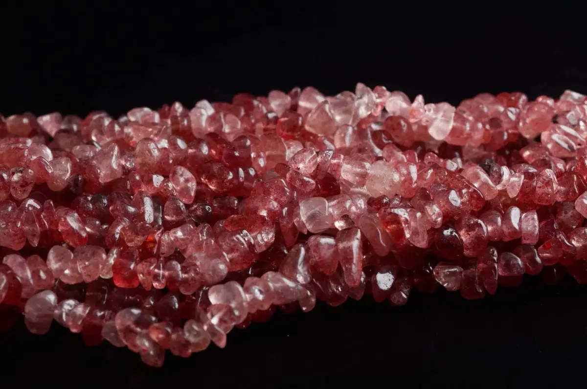 Cmidy Natural Chip Stone Beads Strawberry Quartz 5-8mm (120g/400 pcs) | Genuine Gemstones for Jewelry Making - view 4