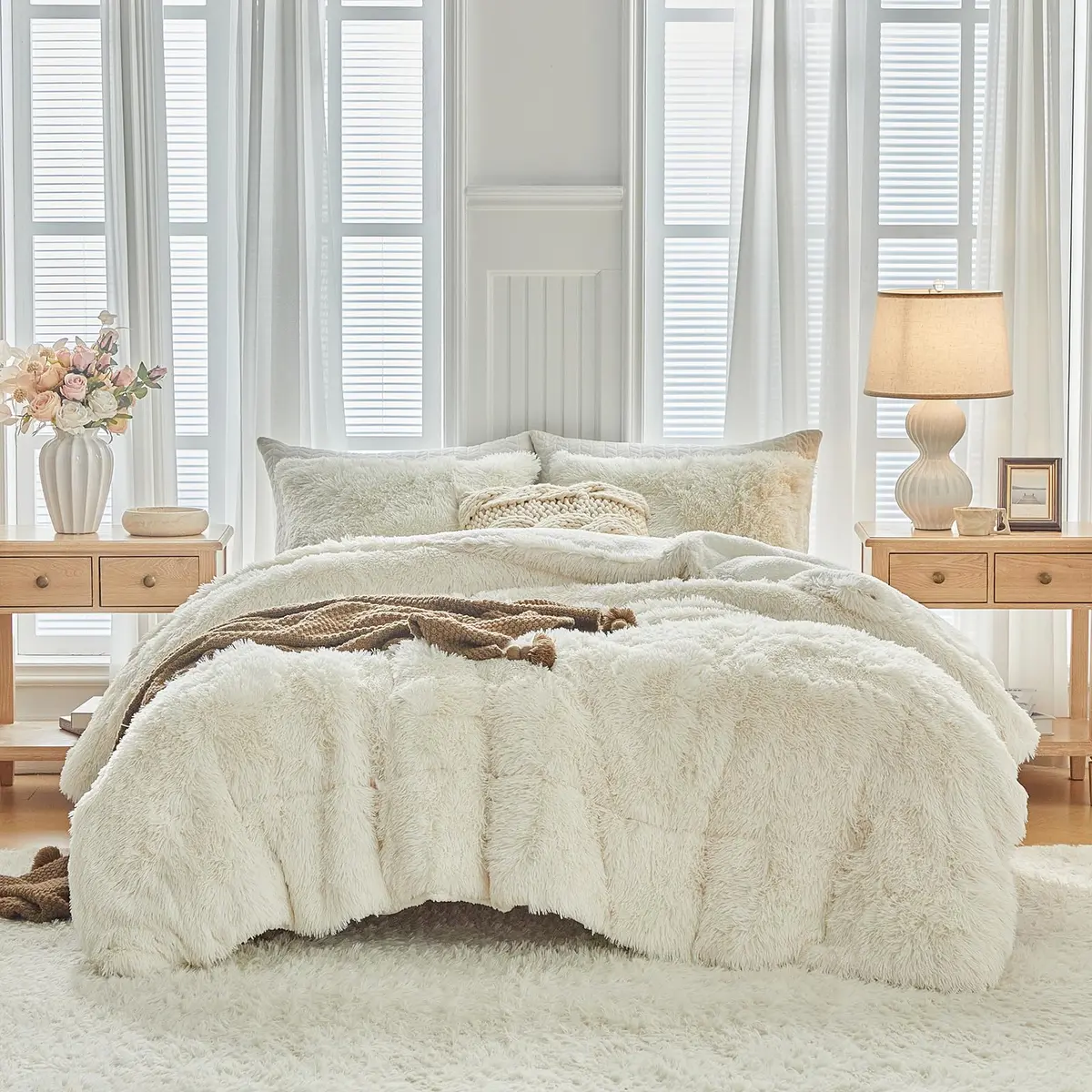 UOZZI BEDDING Faux Fur Shaggy Comforter Queen 90x90 in Cream White | Ultra Soft & Warm - view 2