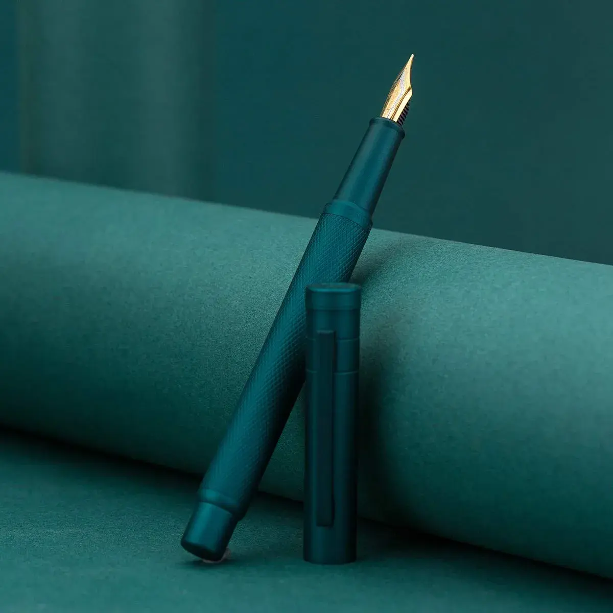 Asvine Dark Green Fude Pen, Bent Nib Fountain Pen Calligraphy (Fine to Broad) with Converter and Metal Pen Case Set | Smooth Ink Flow Writing Instrument - view 8