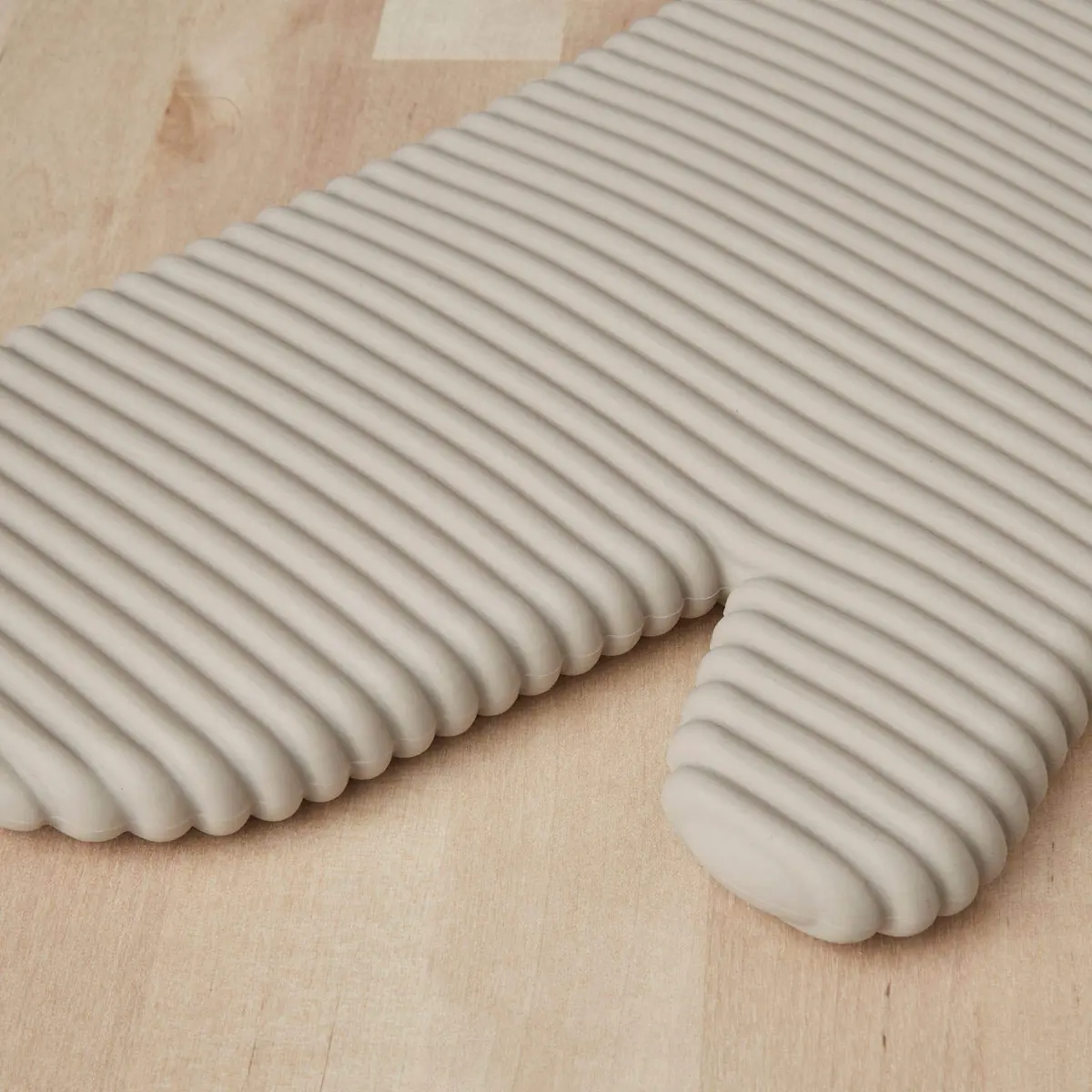KitchenAid Ribbed Soft Silicone Oven Mitt 2-Pack Set, 7.5"x13" | Heat Resistant to 500°F - view 3