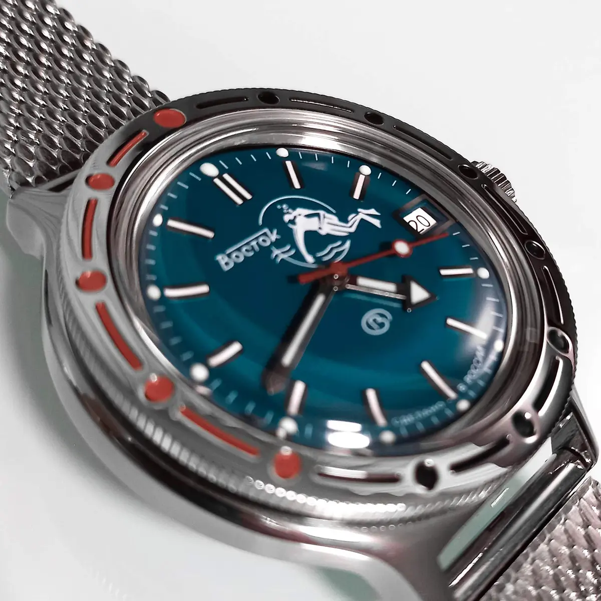 VOSTOK Amphibia 420059 Diver Watch 40mm Stainless Steel | Water-Resistant 200m - view 3