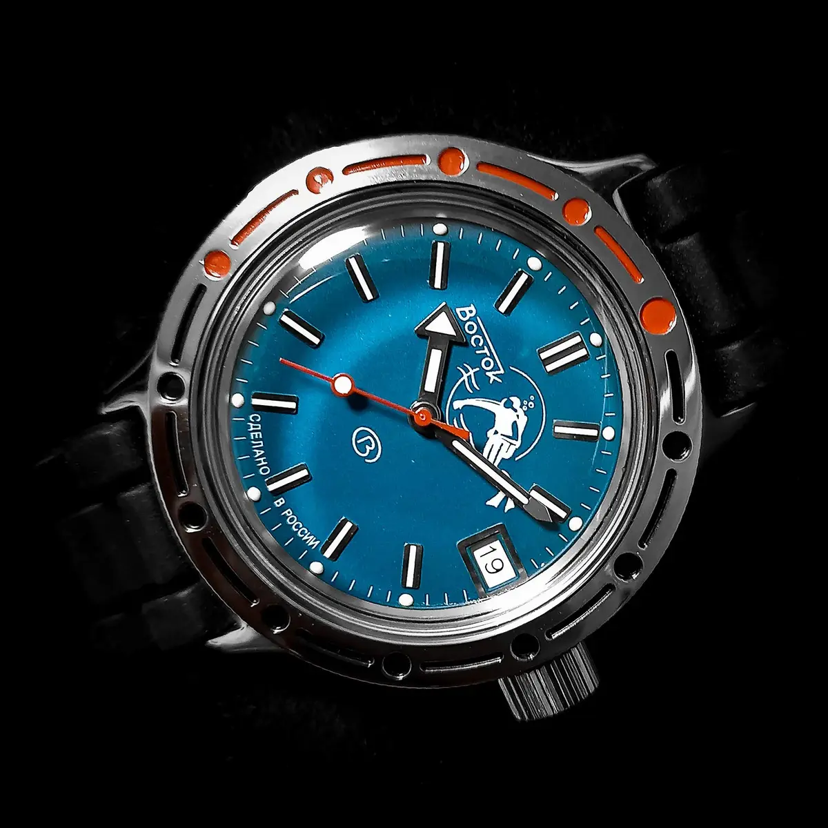 VOSTOK Amphibia 420059 Diver Watch 40mm Stainless Steel | Water-Resistant 200m - view 5