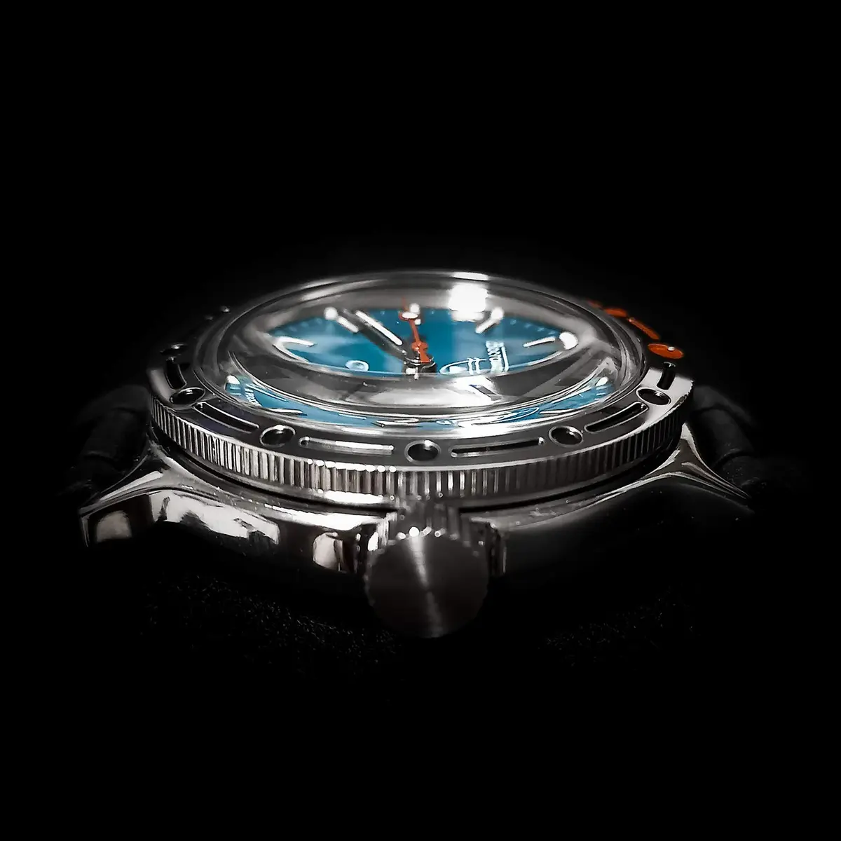 VOSTOK Amphibia 420059 Diver Watch 40mm Stainless Steel | Water-Resistant 200m - view 4