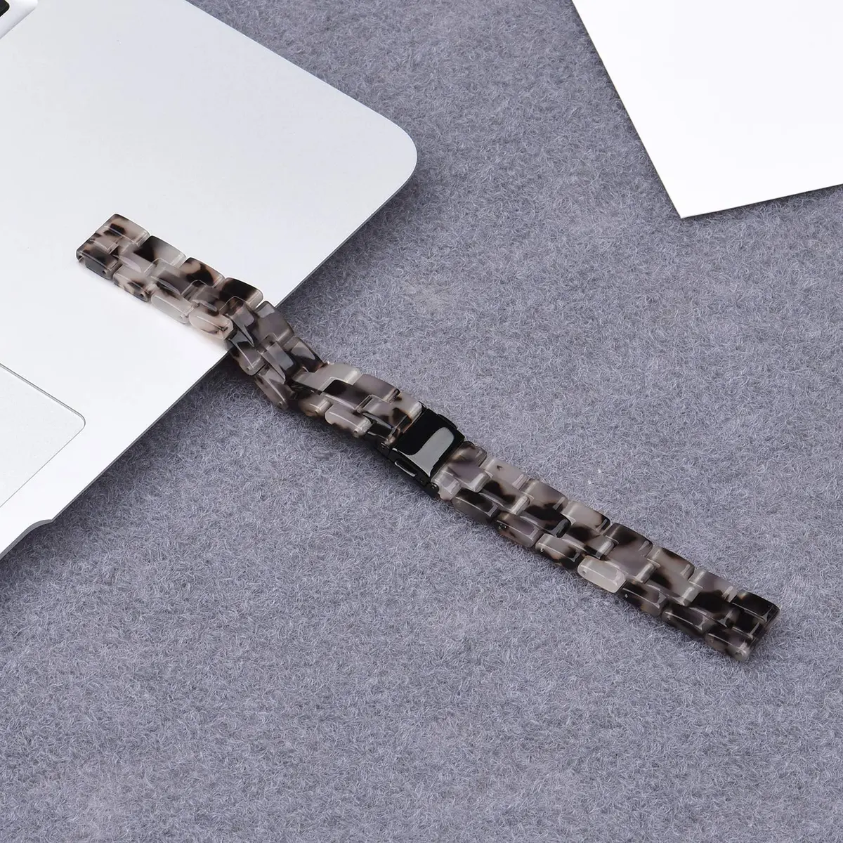 iLVANYA Watchband for Fossil Women Gen 5E 42mm / Gen 6 42mm / Gen 4 Venture HR | Pearl Resin Quick Release Strap - view 3