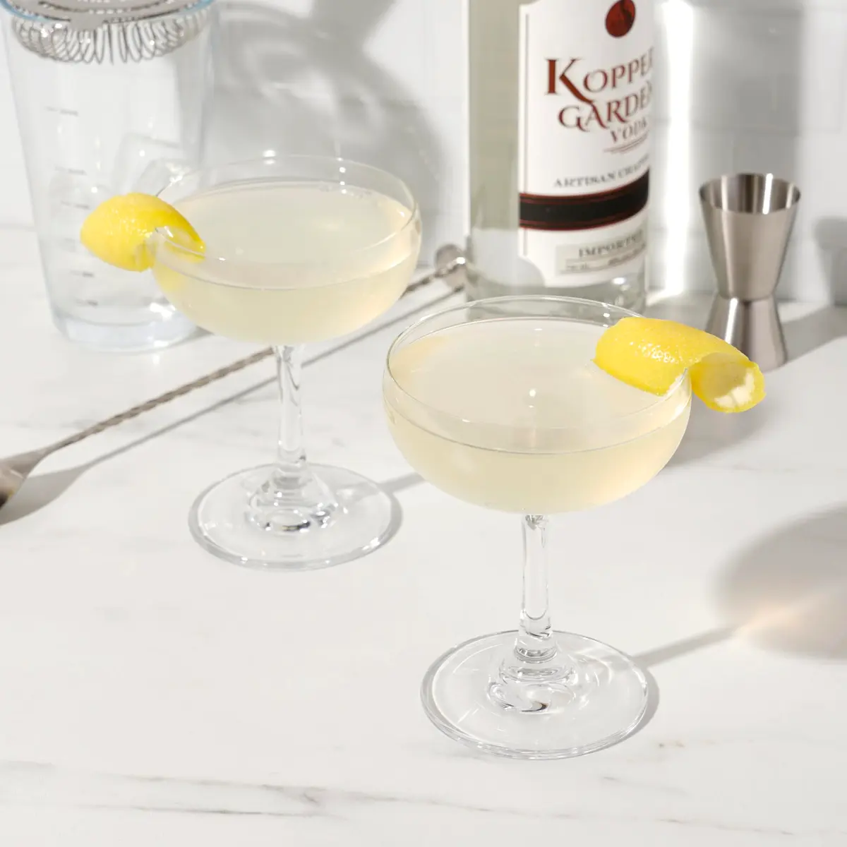 TRUE 7 oz Coupe Glass | Elegant Cocktail & Martini Glassware for Home & Wedding - view 7