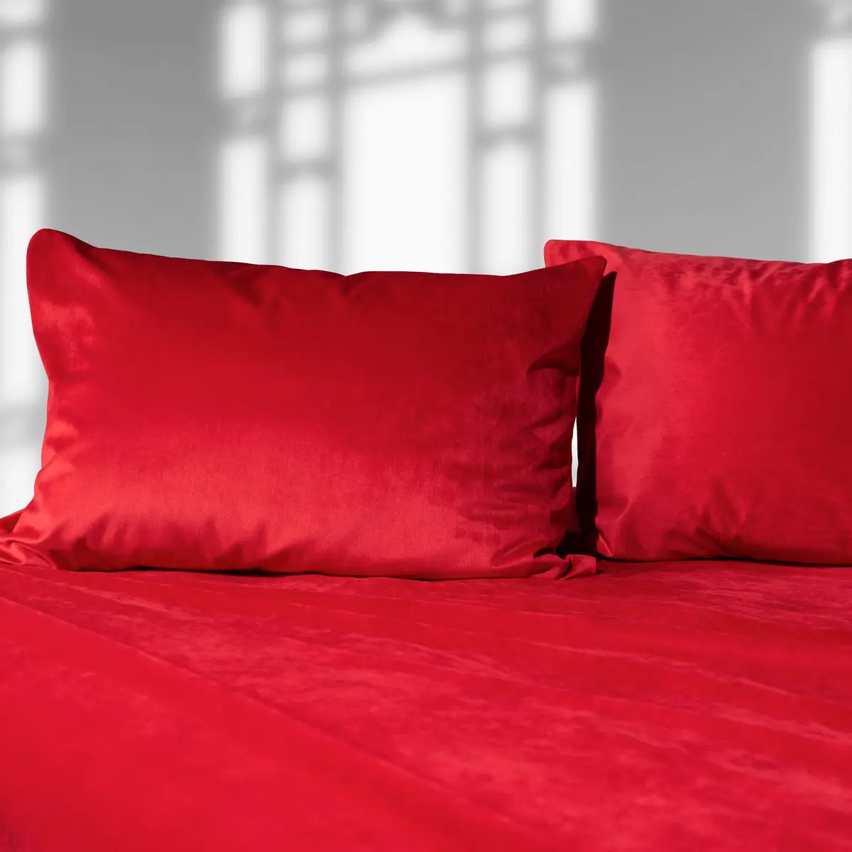 Liberator Liquid Velvet Sheet and Pillowcases Queen | Luxuriously Soft, Red - main product image