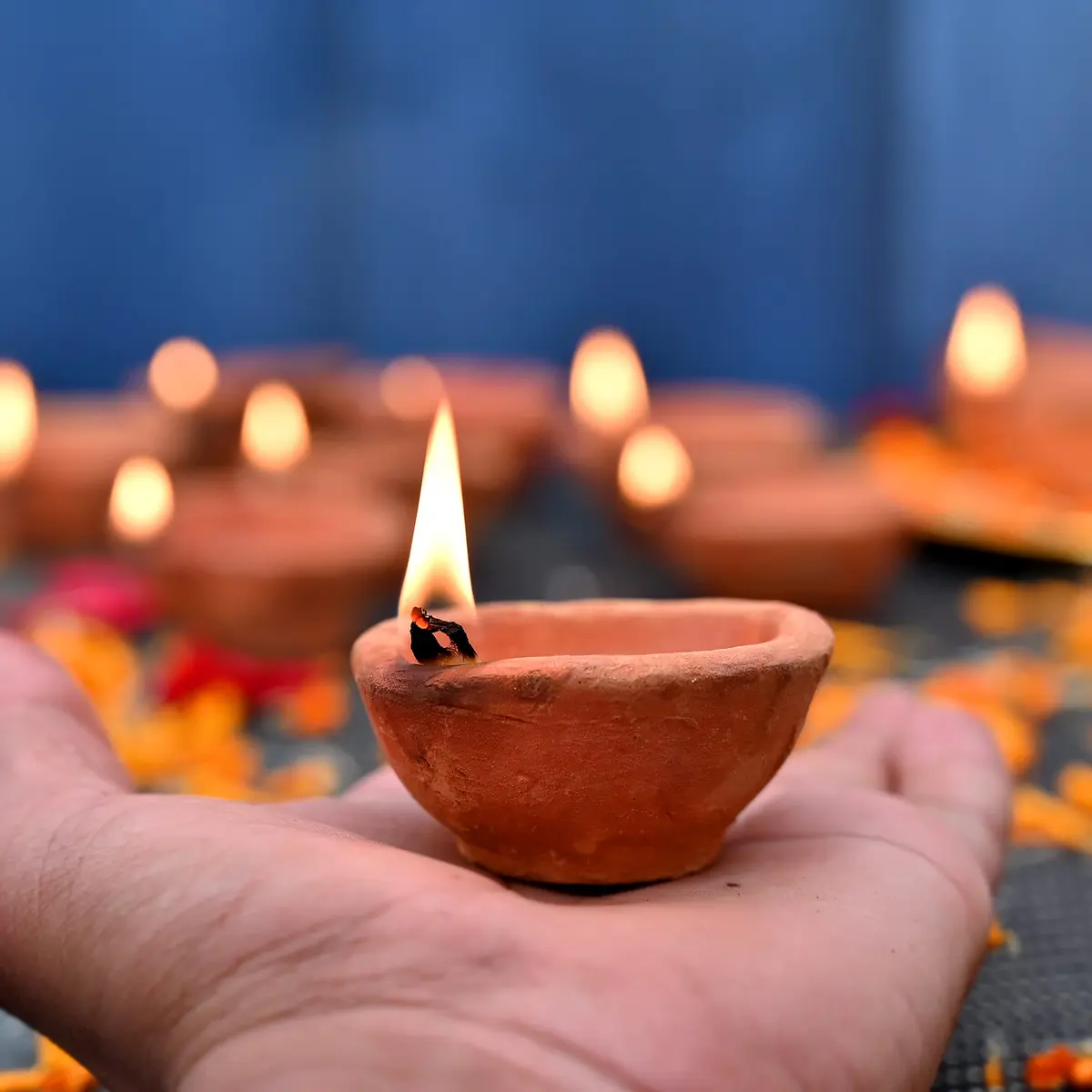 Saudeep India Traditional Clay Diya for Puja | Set of 21 Handmade Mitti Lamps | 420g (0.93 lb) - view 6