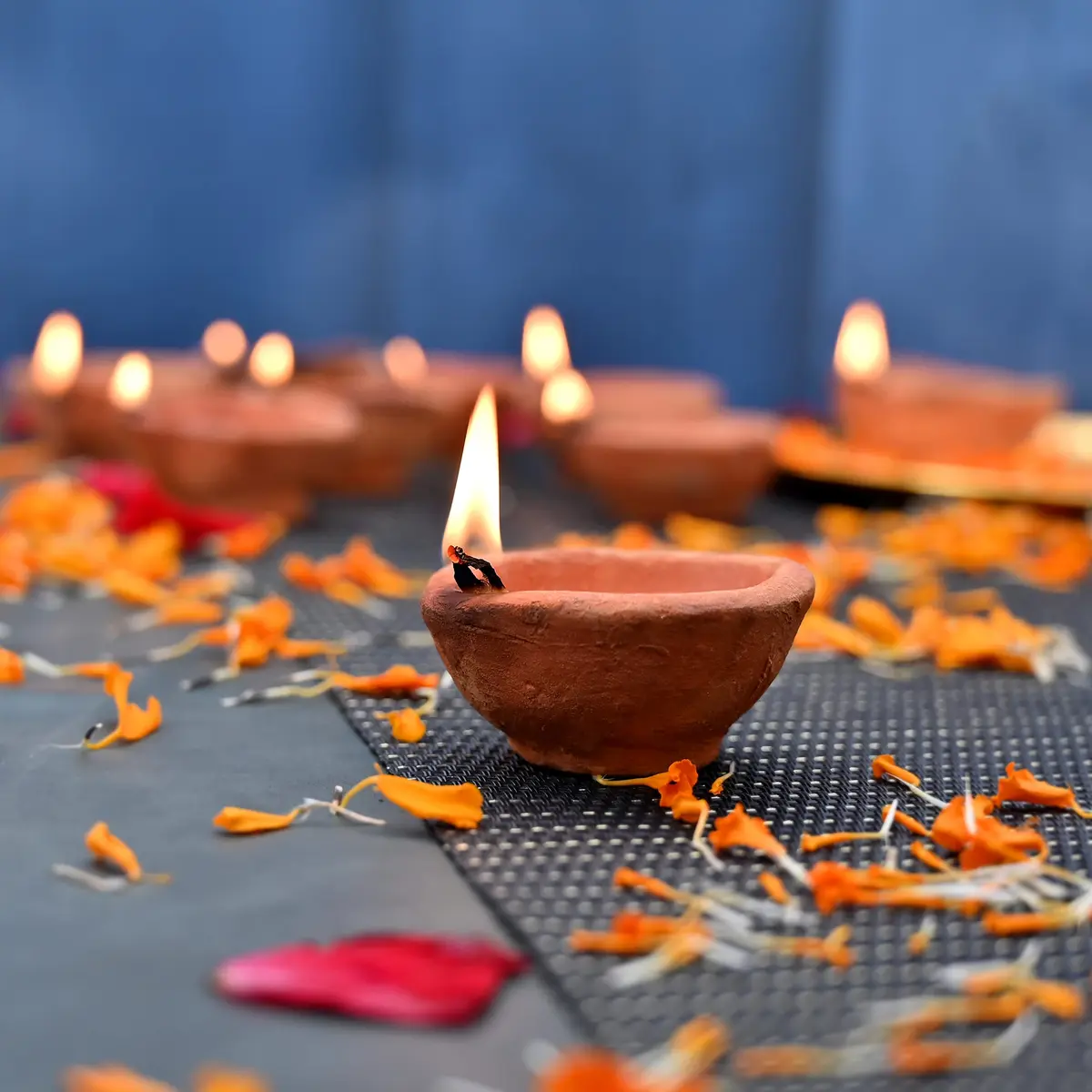Saudeep India Traditional Clay Diya for Puja | Set of 21 Handmade Mitti Lamps | 420g (0.93 lb) - view 7