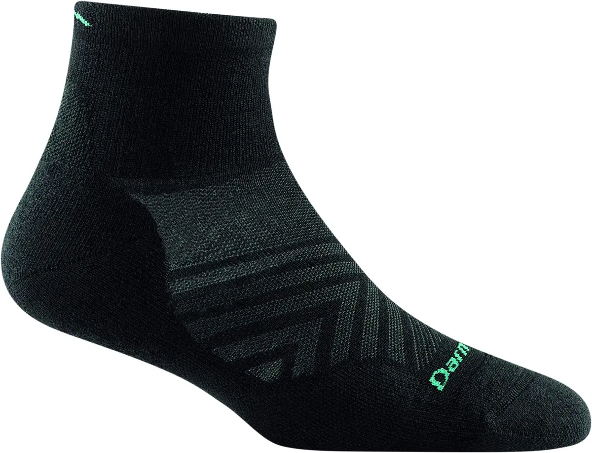 Darn Tough Vermont Women's Run Quarter Ultra-Lightweight Socks | Cushioned, Seamless, Merino Wool (Medium, Black) - main product image