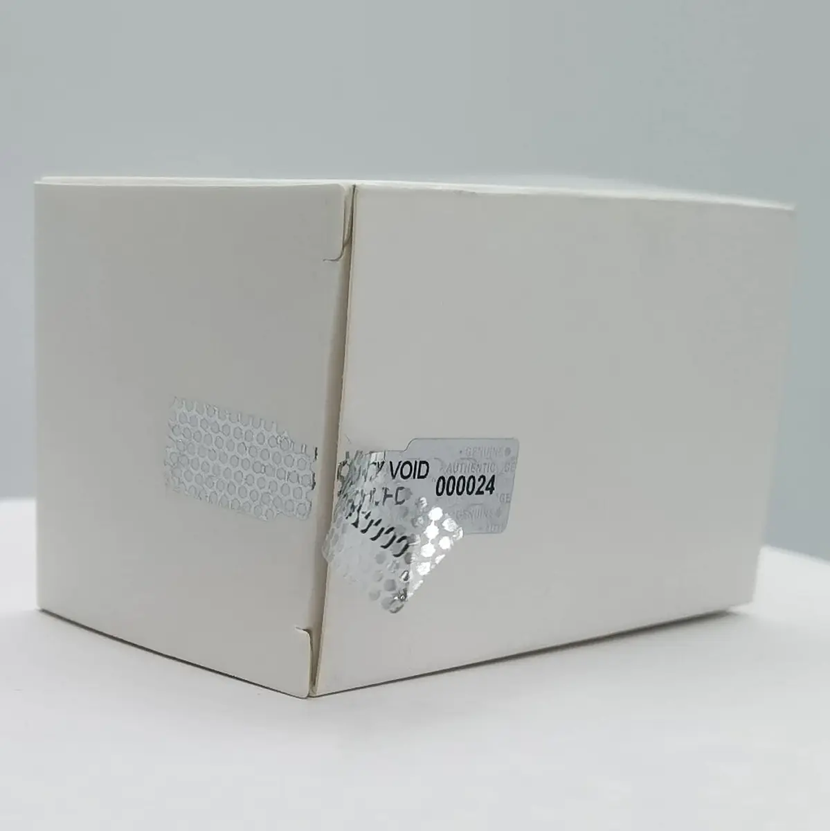 TLK&FBB Tamper Proof Hologram Stickers 620pcs (540 Labels) | High Security Tamper Evident Seal, Sequential Serial Numbering, Silver Honeycomb - view 4