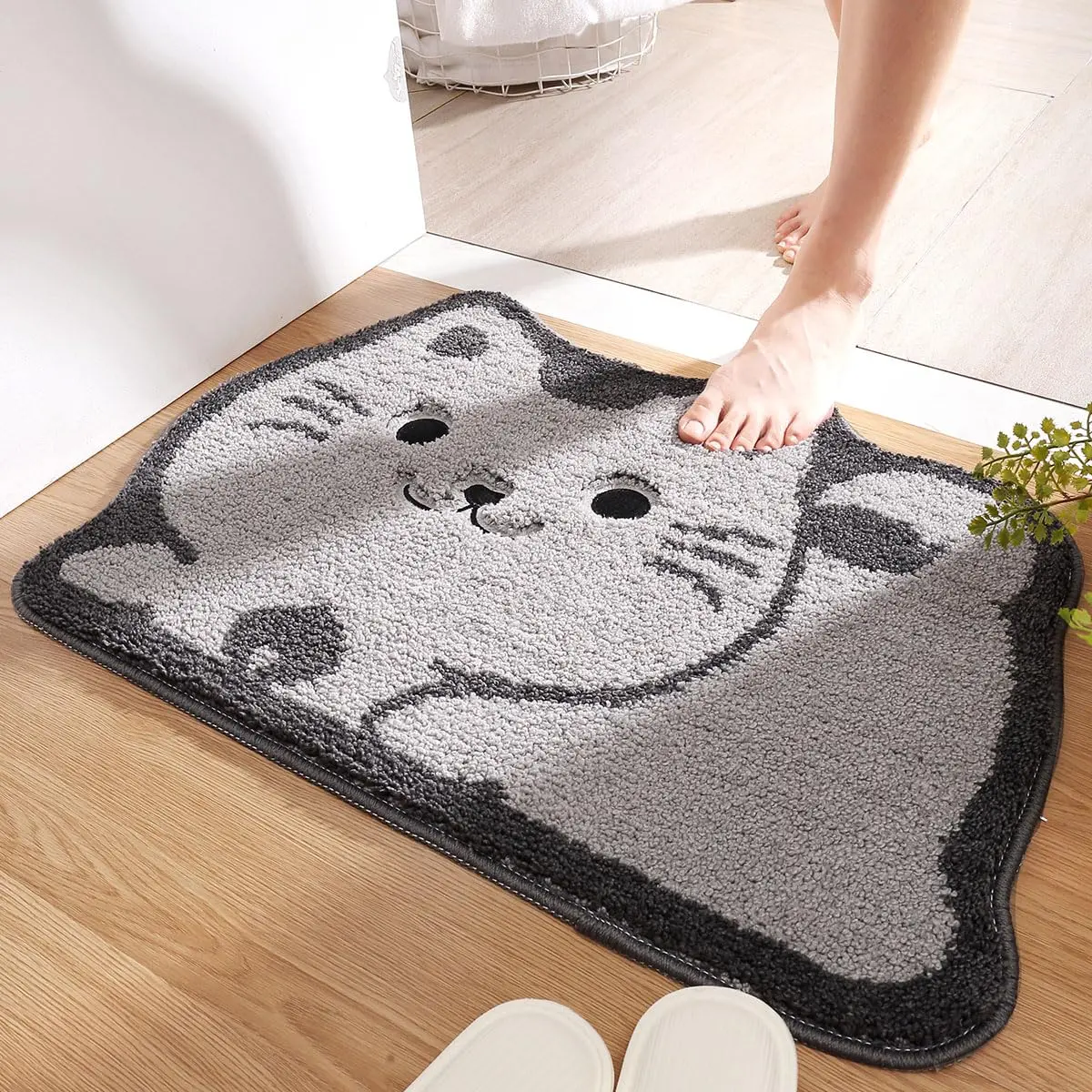 Molesun Cat Bath Mat 19" x 28" | Soft Absorbent Microfiber Rug with Non-Slip TPR Backing - view 7