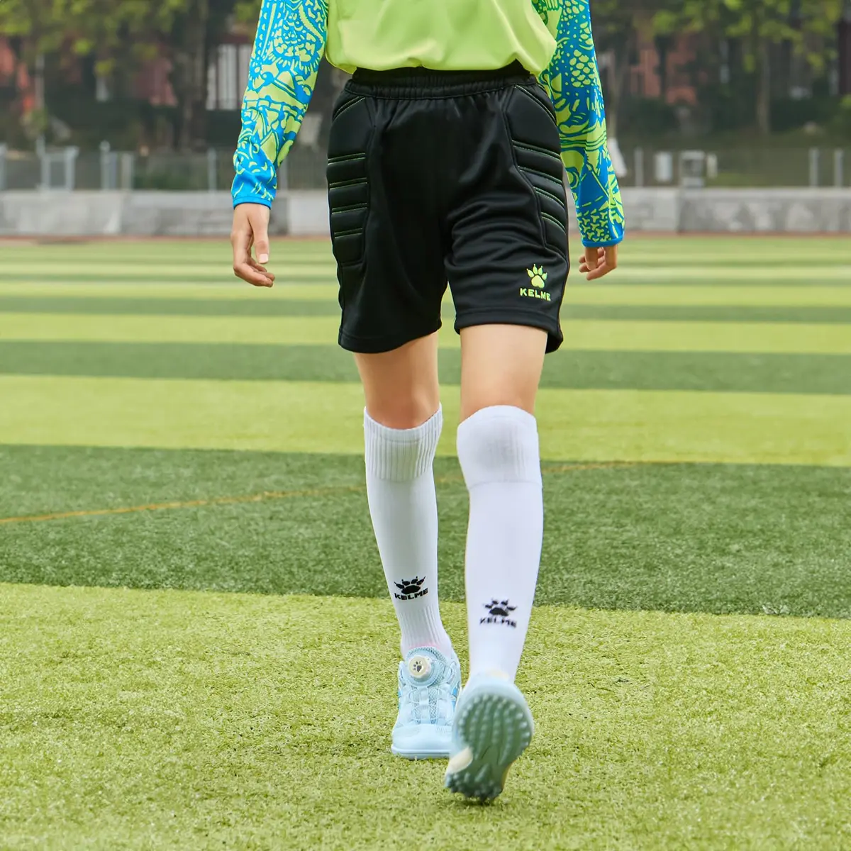KELME Kid's Goalkeeper Shorts - Padded Soccer Goalie Shorts, Size 8, Blue/Orange | Breathable, Padded & Quick Dry - view 3