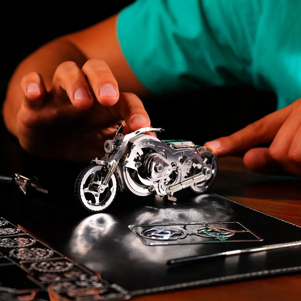 Time for Machine Chrome Rider Mechanical 3D Puzzle 580 g (1.215 lb) | Adult Model Kit with Flywheel Mechanism - view 5