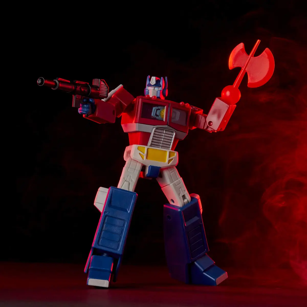 Transformers G1 Optimus Prime Non-Converting Robot Enhanced Design Figure 15.24 cm (6 inches) | Screen-Accurate Collector's Item - view 2