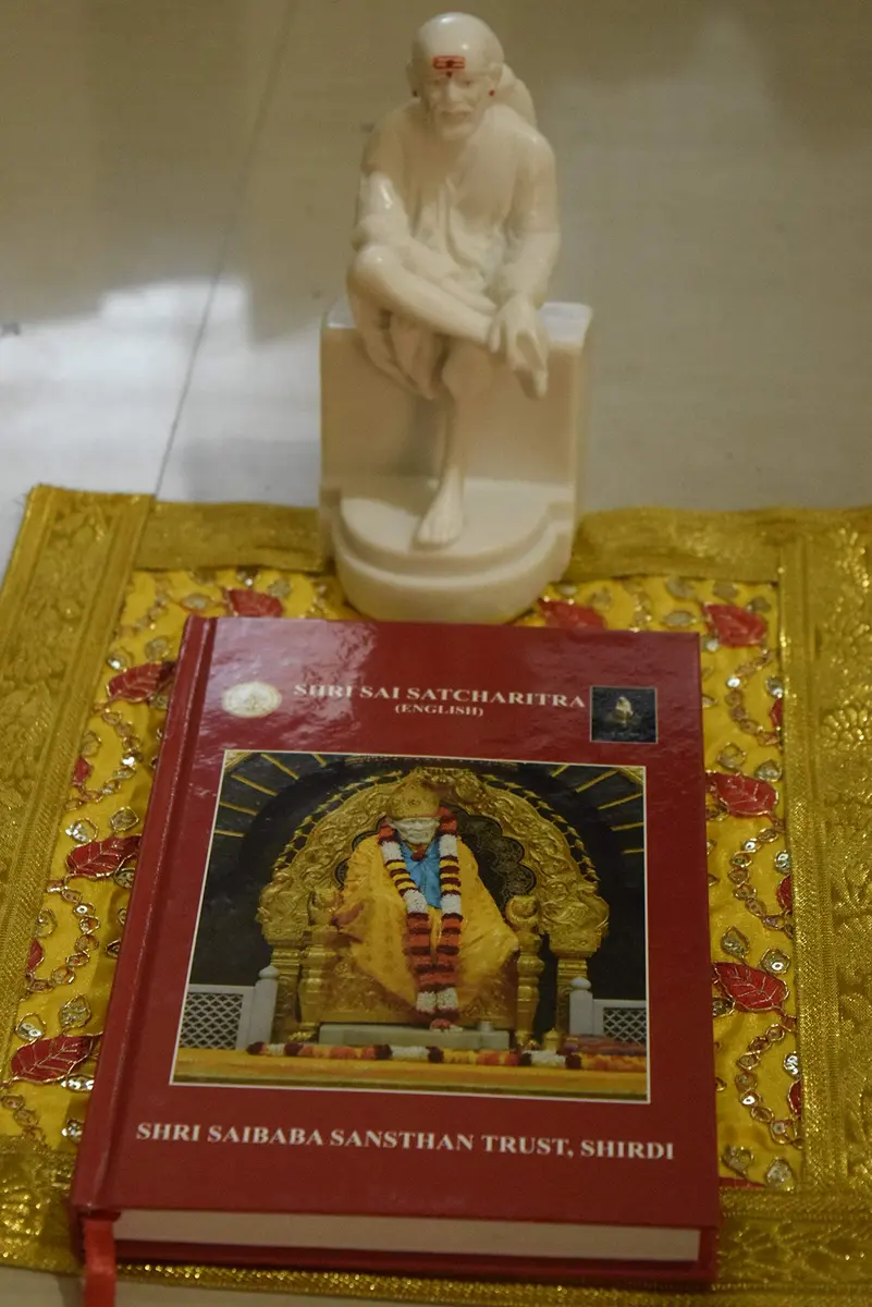 Generic Shri Sai Satcharitra English Hardcover | Authentic USA Import - view 4
