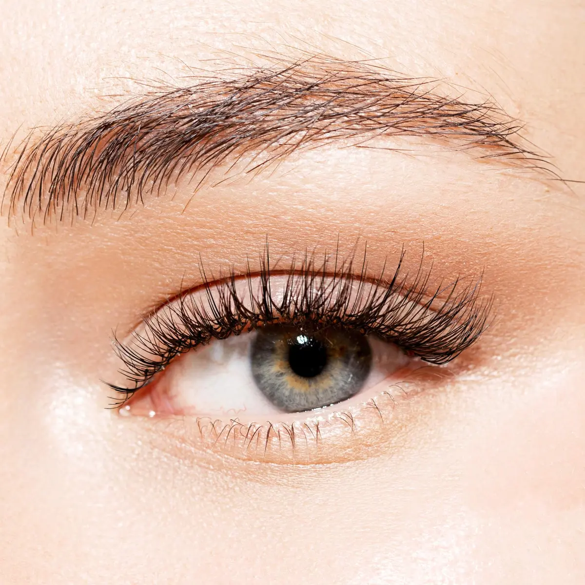 KISS False Eyelashes Sultry 12 mm | Reusable, Contact Lens Friendly, Easy to Apply - view 3