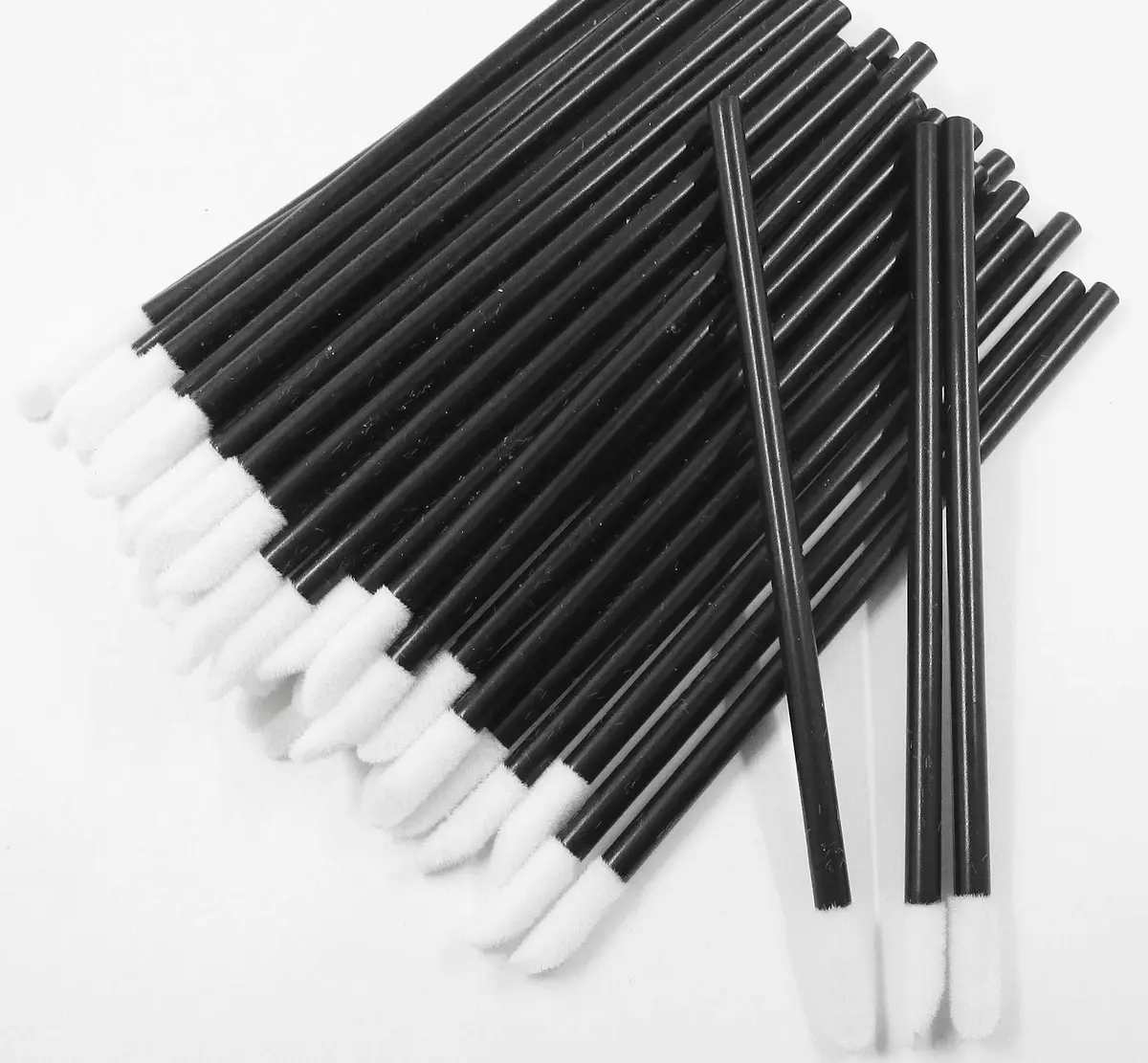Lifextol Disposable Makeup Applicators 200 pcs | Soft Bristles for Eye & Lip Makeup (70-120 chars) - view 3