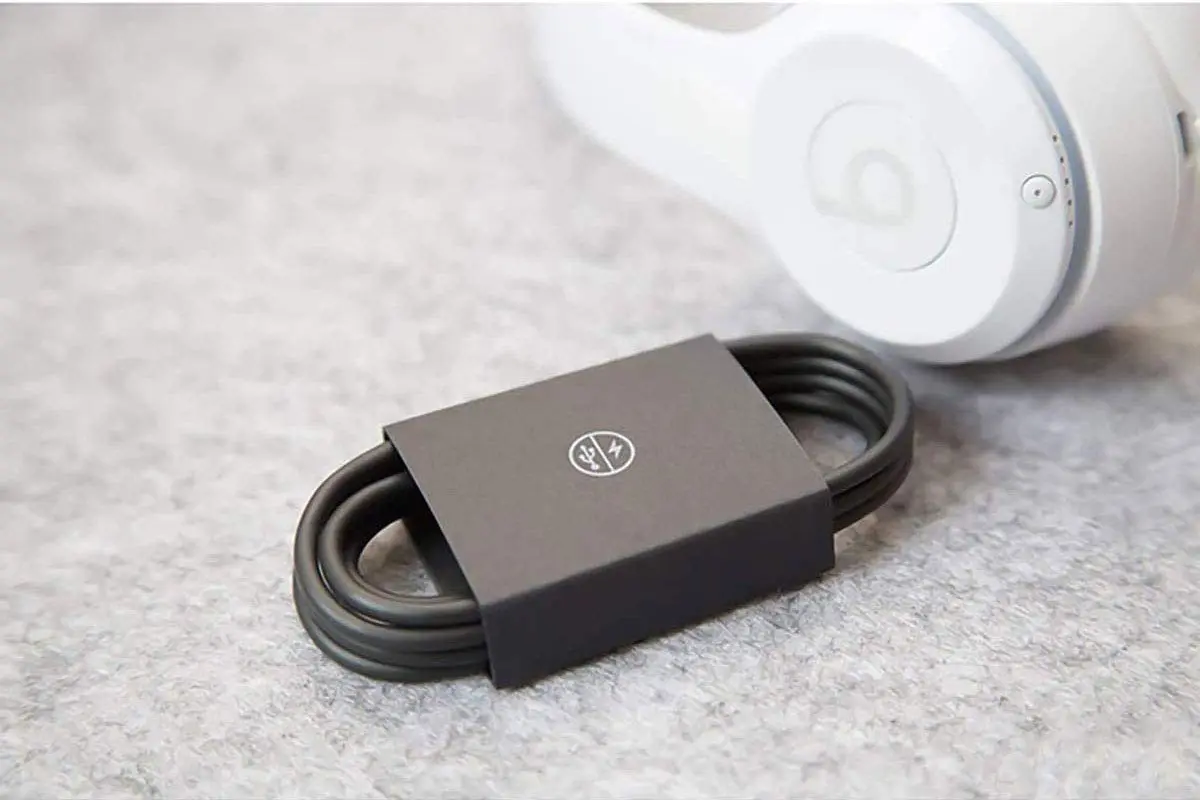 icevein Micro USB Charging Cable for Beats Solo & Pill Speakers | 3.3ft Black - view 5