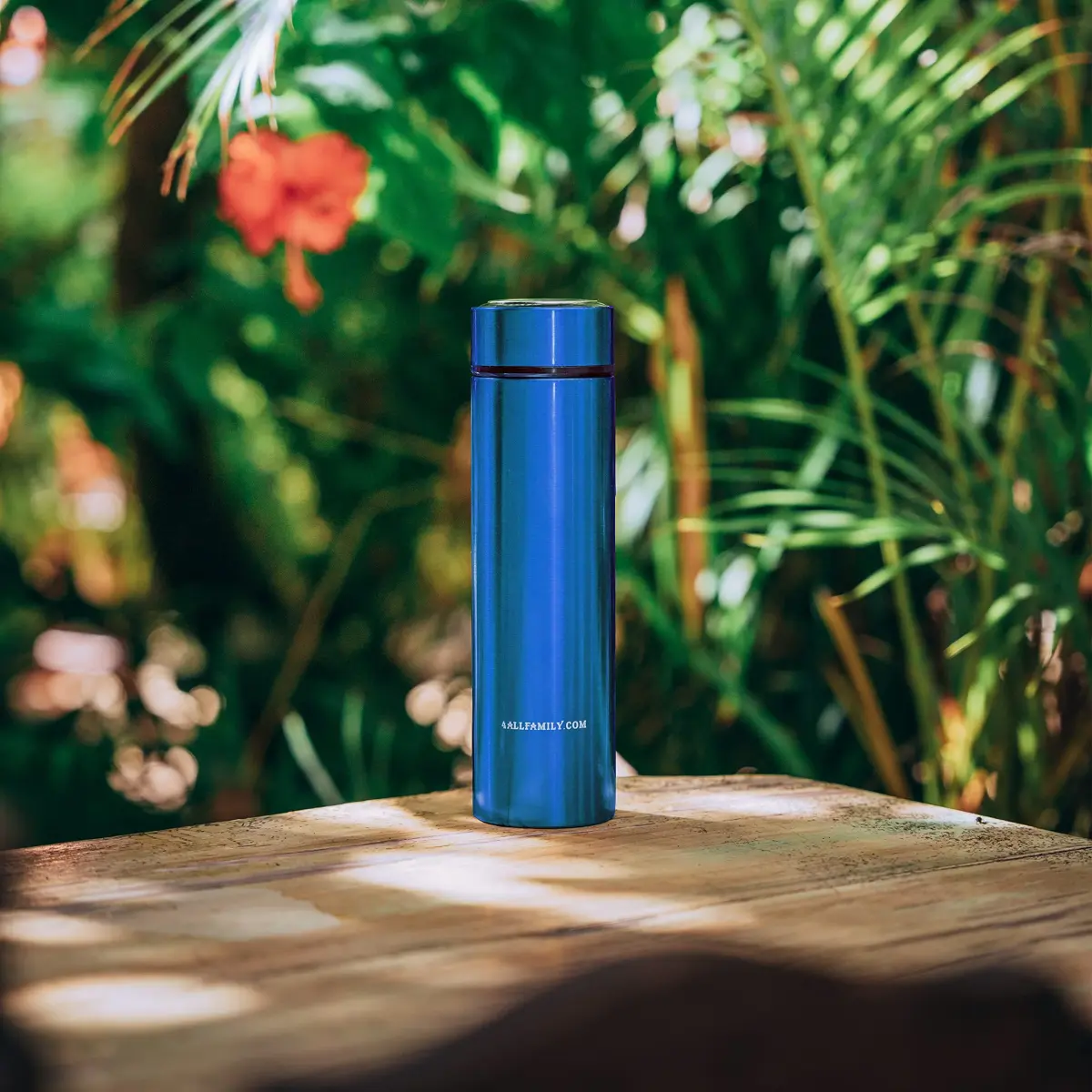 4ALLFAMILY Nomad Insulin Travel Case Cooler Medium Blue | Keeps Medicine Cool for Days (27 Hours) - view 8