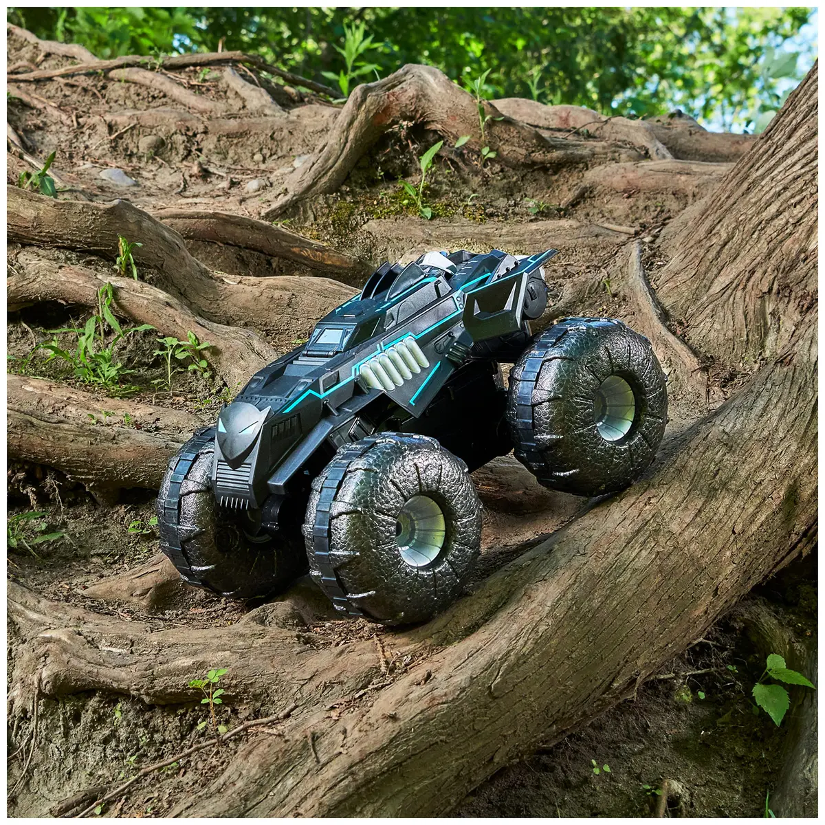 DC Comics All-Terrain Batmobile RC Vehicle 1:15 Scale Water-Resistant for Kids 4+ | Land & Water Adventure - view 3